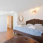 Surf House Dublex Rooftop Terrace Two Bedrooms * ウルラ